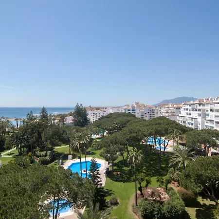 Atico De Lujo En Playas Del Duque Apartment